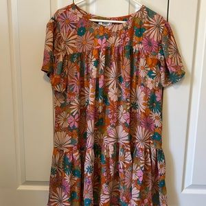 NWT BB Dakota floral dress